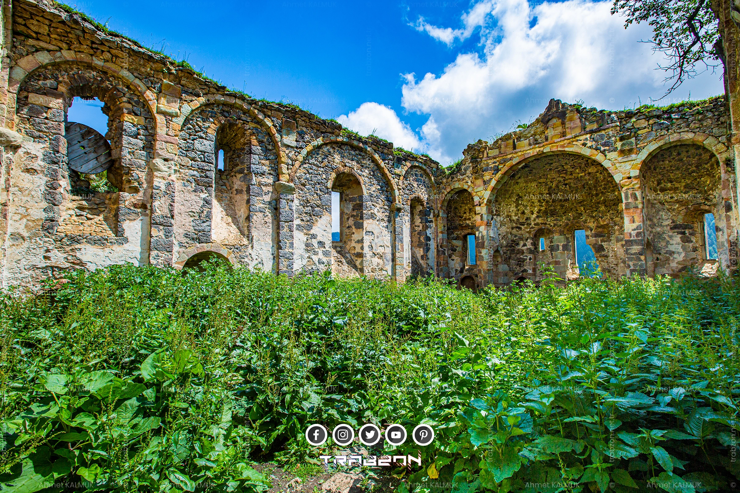 Santa Harabeleri Kilise İçi