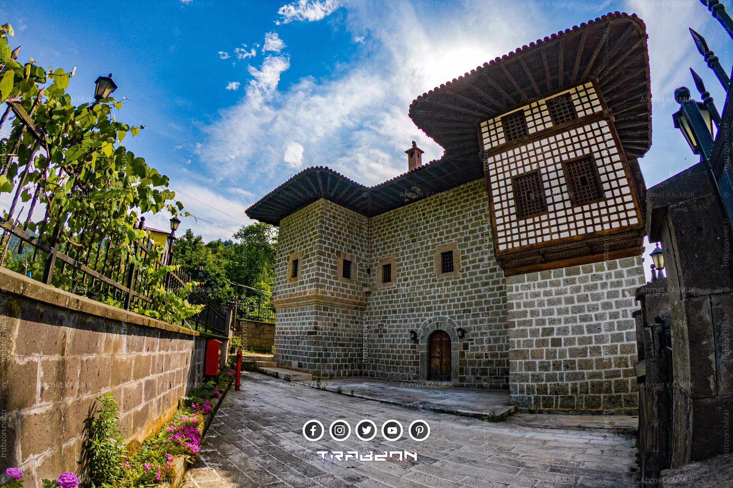 Memiş Ağa Konağı - Doğu Kapısı