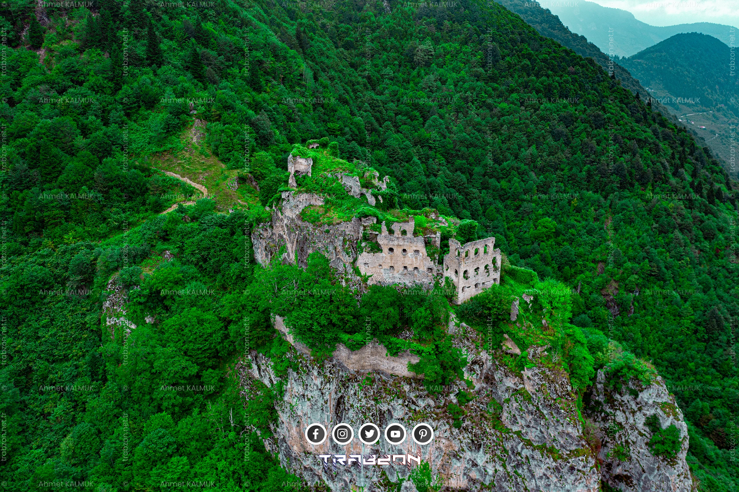 Kuştul Manastırı